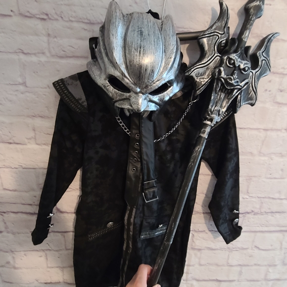 Spirit Darkā Overlord Kids Costume - Black - Picture 6 of 9